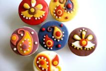 Cupcakes-Diwali-Indian-Motif
