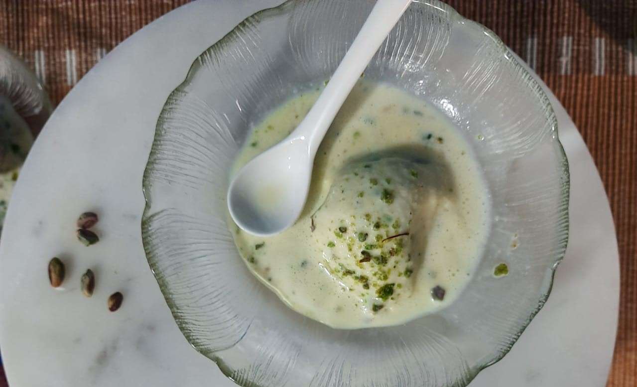 MILKMAID Recipe Kesar Pista Icecream by Chef Shalini Digvijay